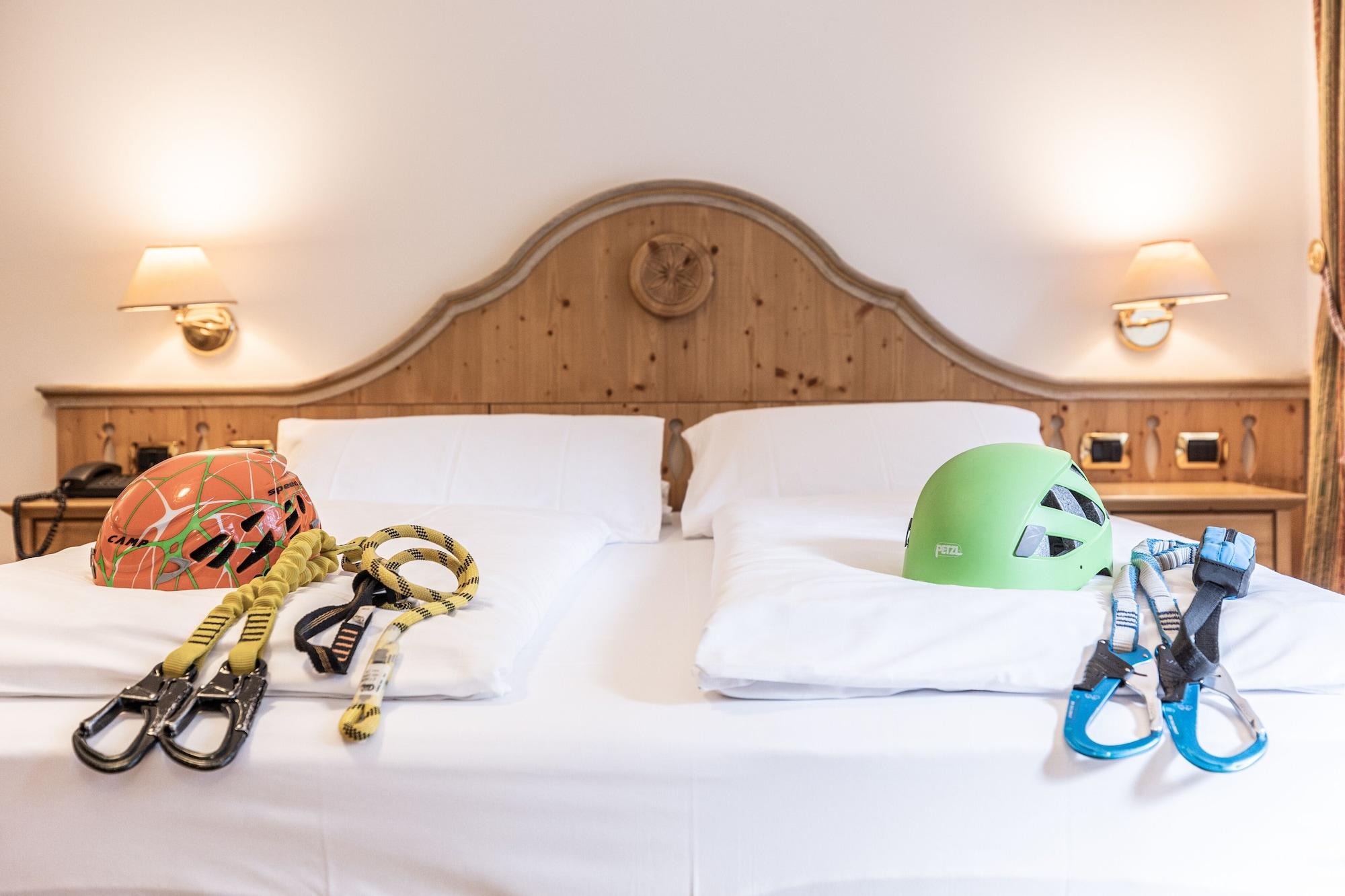 Hotel Soreghes Gran Chalet Campitello di Fassa Extérieur photo